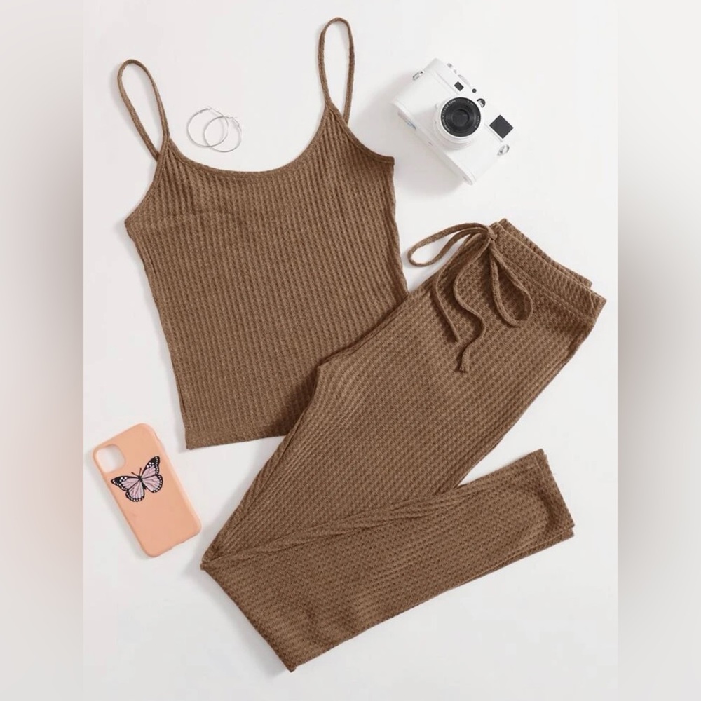 Mocha brown Shein two piece XS waffle top & knot waist leggings set pajamas
